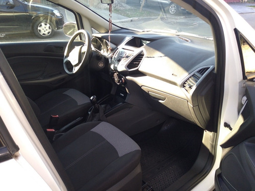 Imagen 9 de 11 de Ford Ecosport 2016 1.6 Freestyle 110cv 4x2