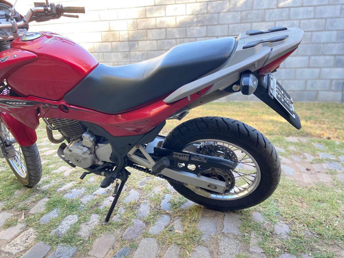 Imagen 4 de 8 de Honda Falcon 400