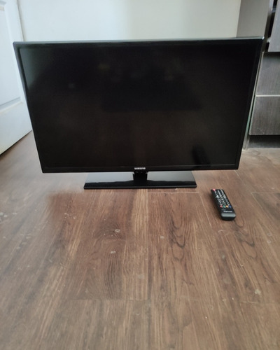 Imagen 1 de 4 de Tv Samsung Led, Un32eh4003g