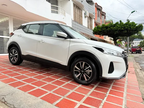 Nissan Kicks 1.6 Sense