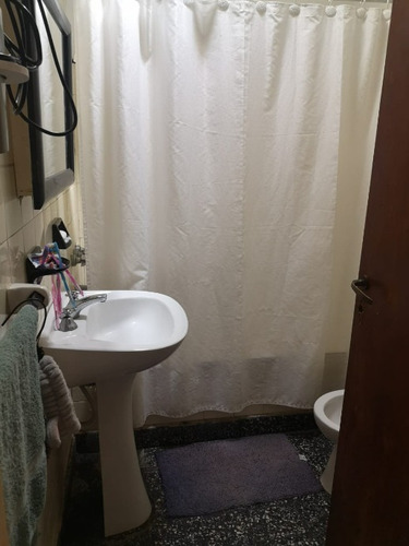 Imagen 4 de 7 de Departamento Tipo Casa En Venta En Lanus Este