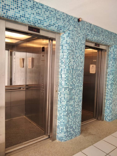 Imagen 4 de 10 de Se Vende Apto 72m2 2h/ 2b/ 1pe Higuerote Agua Sal