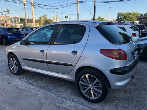 Imagen 9 de 25 de Peugeot 206 1.4 Generation Plus Año 2012 - Liv Motors