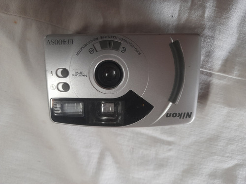 Camara De Fotos Nikon Ef400sv Plateado (Usado)