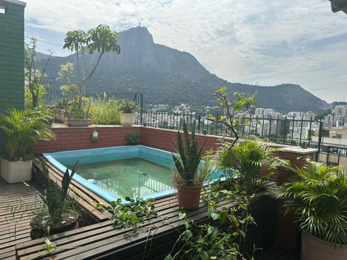 Vista Deslumbrante Pra Toda A Lagoa
