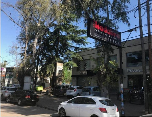 Imagen 2 de 6 de Local - Barrio Parque Leloir
