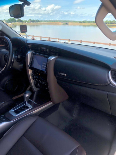 Imagem 11 de 14 de Toyota Sw4 2020 2.8 Tdi Srx 7l 4x4 Aut. 5p