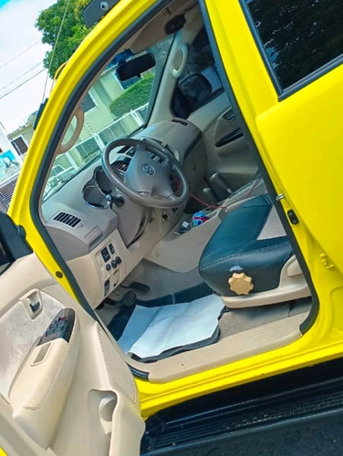 Imagen 9 de 18 de Toyota Fortuner 4x4