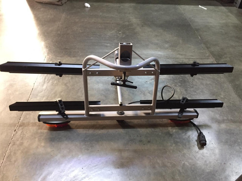 Imagem 5 de 12 de Bagageiro Transbike Para Engate 2 Bikes Com Sinalizador