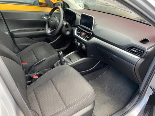 Imagem 10 de 14 de Hyundai Hb20 1.6 16v Flex Vision Manual