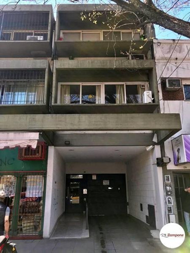 Luminoso Departamento En Venta, Av. Maipu 3500, La Lucila.