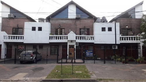Imagen 1 de 9 de Duplex 3 Amb Con Cochera