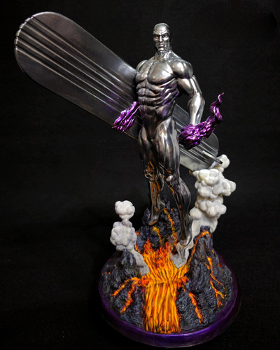 Diorama Surfista Prateado - Marvel - 37cm - Colecionável 3d