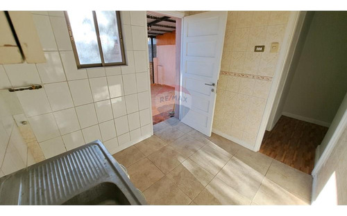 Casa Familiar 3d, 1 Estacionamiento