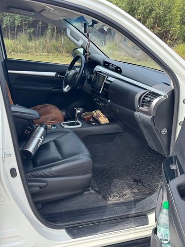Toyota Hilux 2.8 D/cab 4x4 Srv