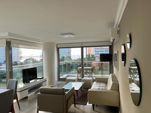 Imagen 5 de 21 de Increíble Apartamento En Edificio Imperiale Para Alquiler Invernal