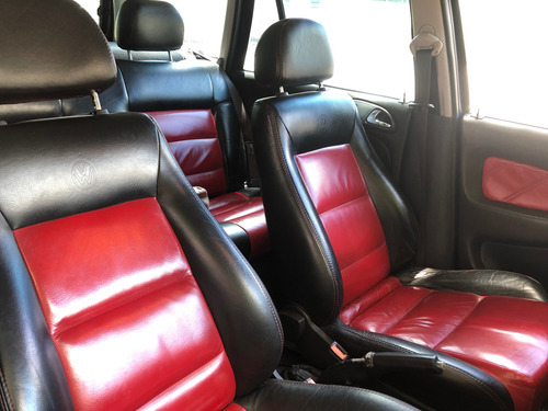 Volkswagen Parati 1.0 16v Turbo Crossover 5p