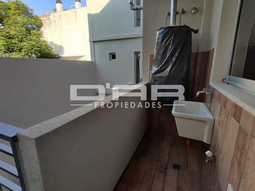 Imagen 4 de 10 de Departamento De 2 Ambientes - Simbrón 3700