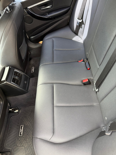 BMW Serie 3 3.0 330i Sedan Sport Line 252cv