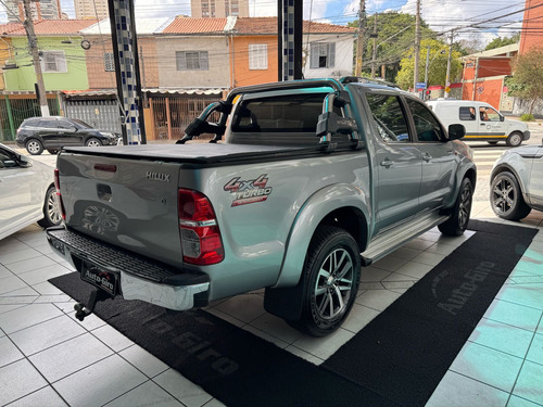 Toyota Hilux 3.0 SR 4X4 CD 16V TURBO INTERCOOLER DIESEL 4P AUTOMÁTICO
