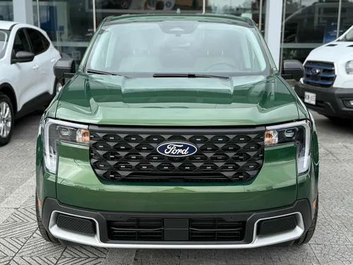 Ford Maverick Lariat 2.5 Hibrida 2025