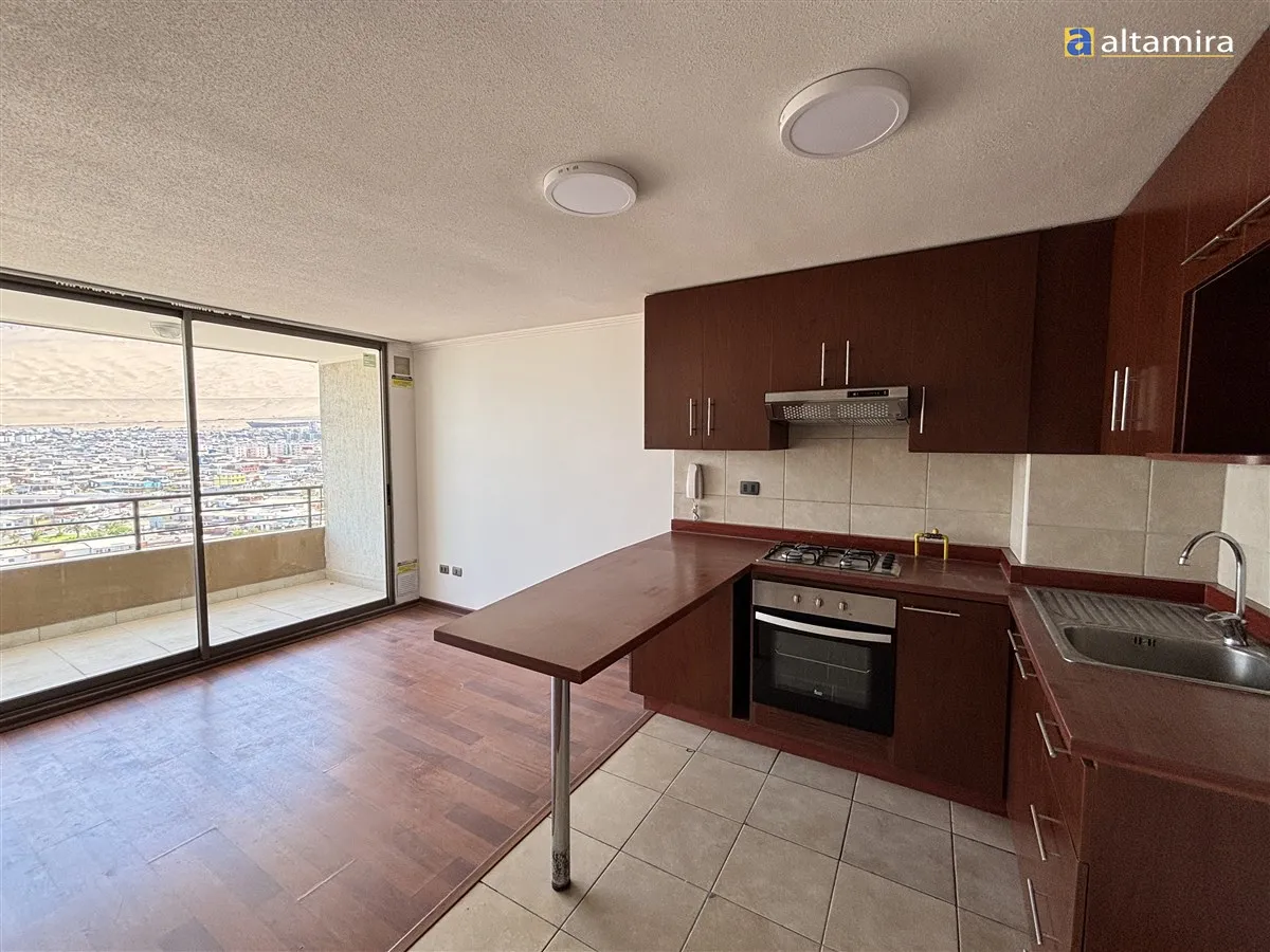Imagen 2 de 15 de Departamento En Arriendo De 1 Dorm. En Iquique