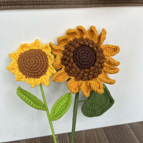 Un Ramo De Girasoles De Simulación, Productos Terminados De