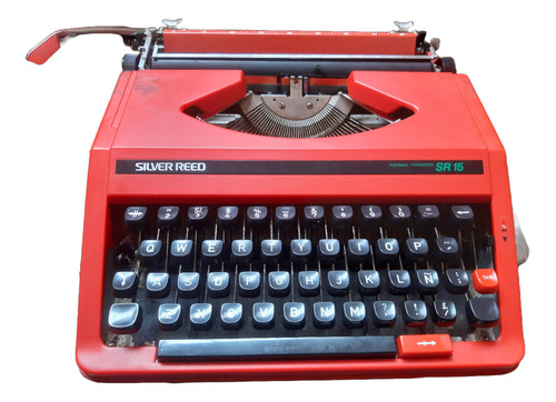 Maquina De Escribir Silver Reed Sr 15 Portable Typewriter