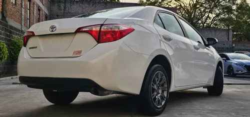 Toyota Corolla 1.8 Base At