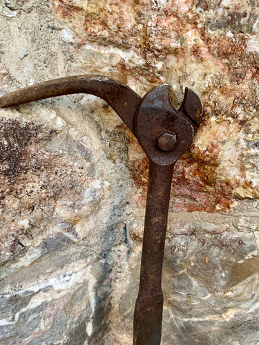 Antigua Herramienta Para Sacar Clavos (Usado)