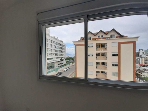 Imagem 14 de 26 de Apartamento Em Florianópolis - Sc - Ap1040_ccon