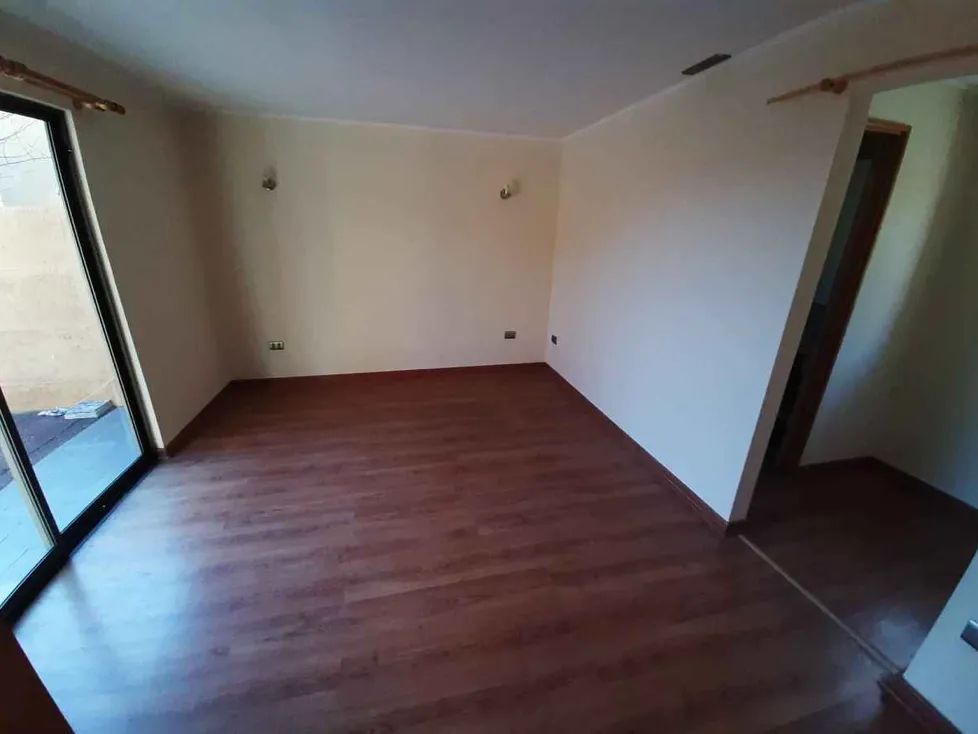 Imagen 3 de 18 de Casa Dos Niveles En Excelente Barrio San Joaquín