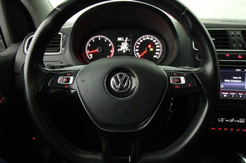 Volkswagen Vento 1.6 Highline At