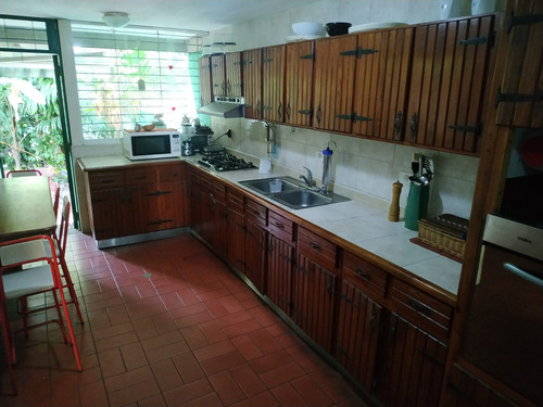 Imagen 11 de 25 de Venta De Casa En Los Chorros, Calle El Rosario, Municipio Secre