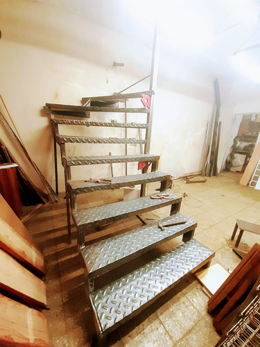 Escaleras Metálico Exterior A Medidas
