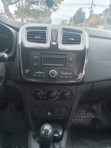 Imagen 5 de 15 de Renault Symbol Zen 1.6 2019