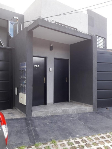 Imagen 2 de 23 de Excelente Departamento 2 Amb. Con Balcon!!!