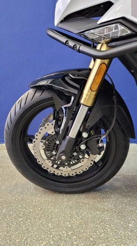 Imagen 10 de 16 de Nueva Cfmoto 650 Mt Tablero Tft Pune Motos Stock 12 Tasa 0%