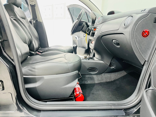 Citroën C3 1.6 EXCLUSIVE 16V FLEX 4P AUTOMÁTICO
