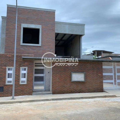 Townhouse En Venta Puerto Ordaz, Altos De Caroni, Fl