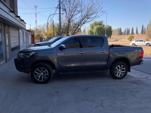 Toyota Hilux 2.8 Cd Srx 177cv 4x4 2016