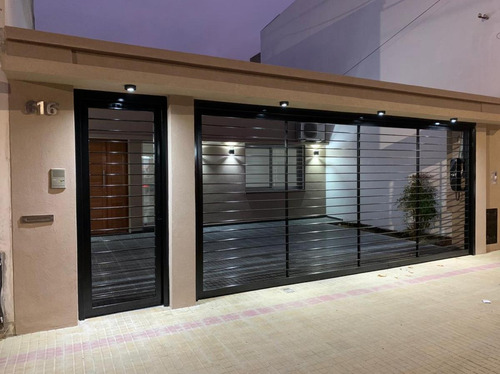 Imagen 4 de 30 de Casa Venta 2 Dormitorios 3 Baños 2 Cocheras 200 Mts 2 Cub. Terreno 9x52- La Plata