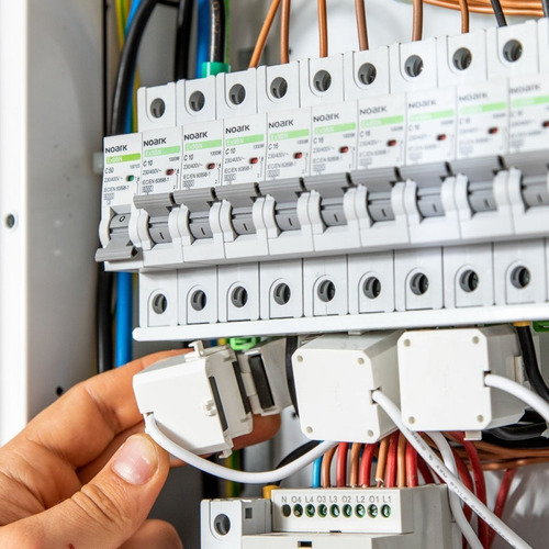 Imagen 4 de 5 de Medidor De Consumo Eléctrico Wifi Trifásico 120a Shelly 3em