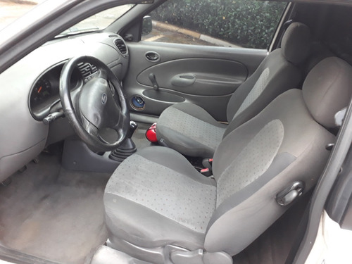 Imagem 12 de 15 de Ford Courier L Motor 1.6 Ano 2012