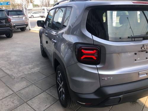 Imagen 8 de 15 de Jeep Renegade Longitude T 270