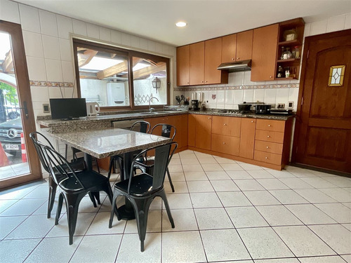 Casa Arriendo/5 D/solo Con Compromiso De Compra/las Condes