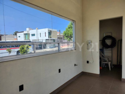 Atención Inversionistas!!!! Venta De Edificio, Terreno Y Cafetería