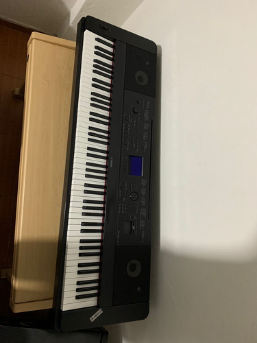 Piano Digital Yamaha Dg X660