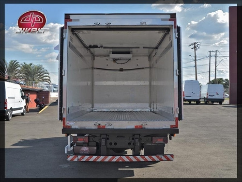 Caminhão Iveco Vertis 90v16 Com Baú Refrigerado 2012
