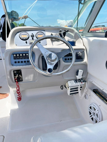 Lancha Robalo R227 22 Lv3070